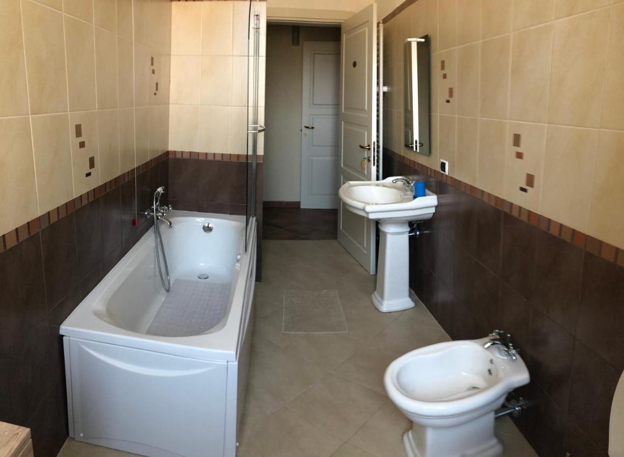 A Casa Di Noemi Bed & Breakfast L'Aquila Ngoại thất bức ảnh